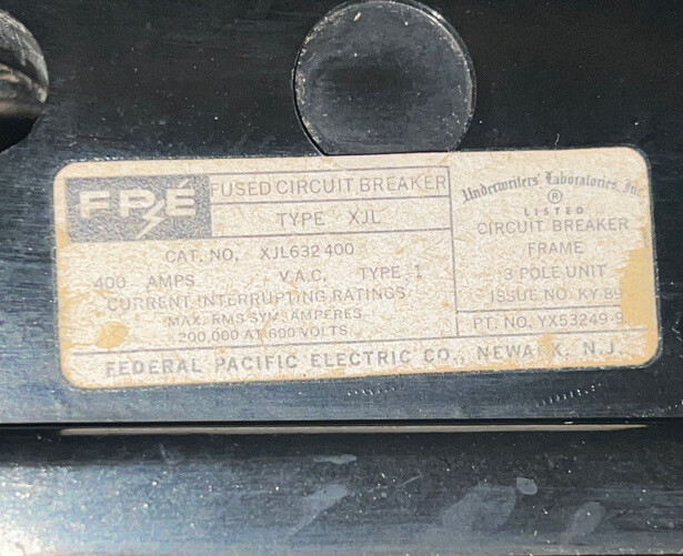 FPE Federal Pacific Circuit Breaker Fusematic XJL 400 amp XJL632400 Damaged Case