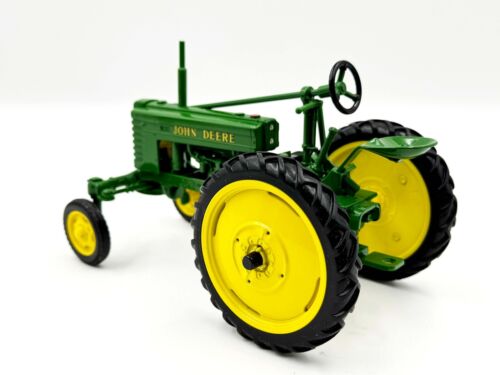 1/16 John Deere Model HWH Tractor, 1999 Two Cylinder Club - Picture 3 of 3