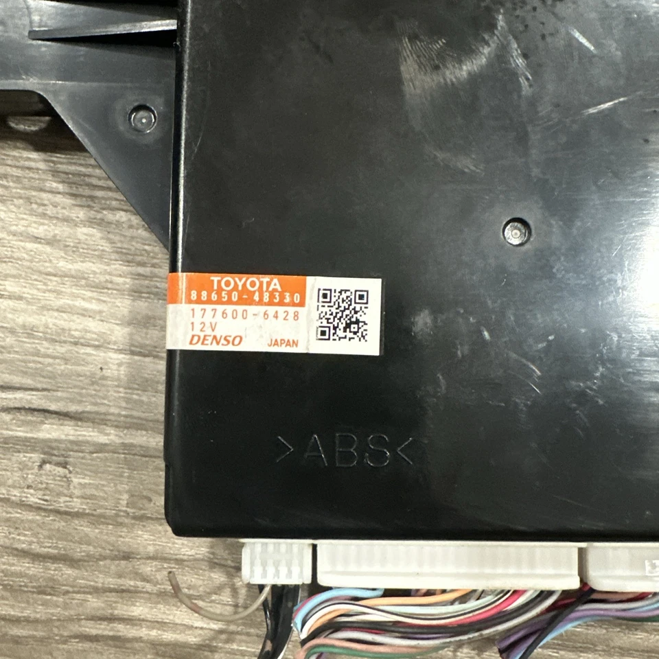 Módulo de controle de temperatura Toyota Highlander 2008-2009 fabricante de equipamento original 88650-48330 - Imagem 2 de 4