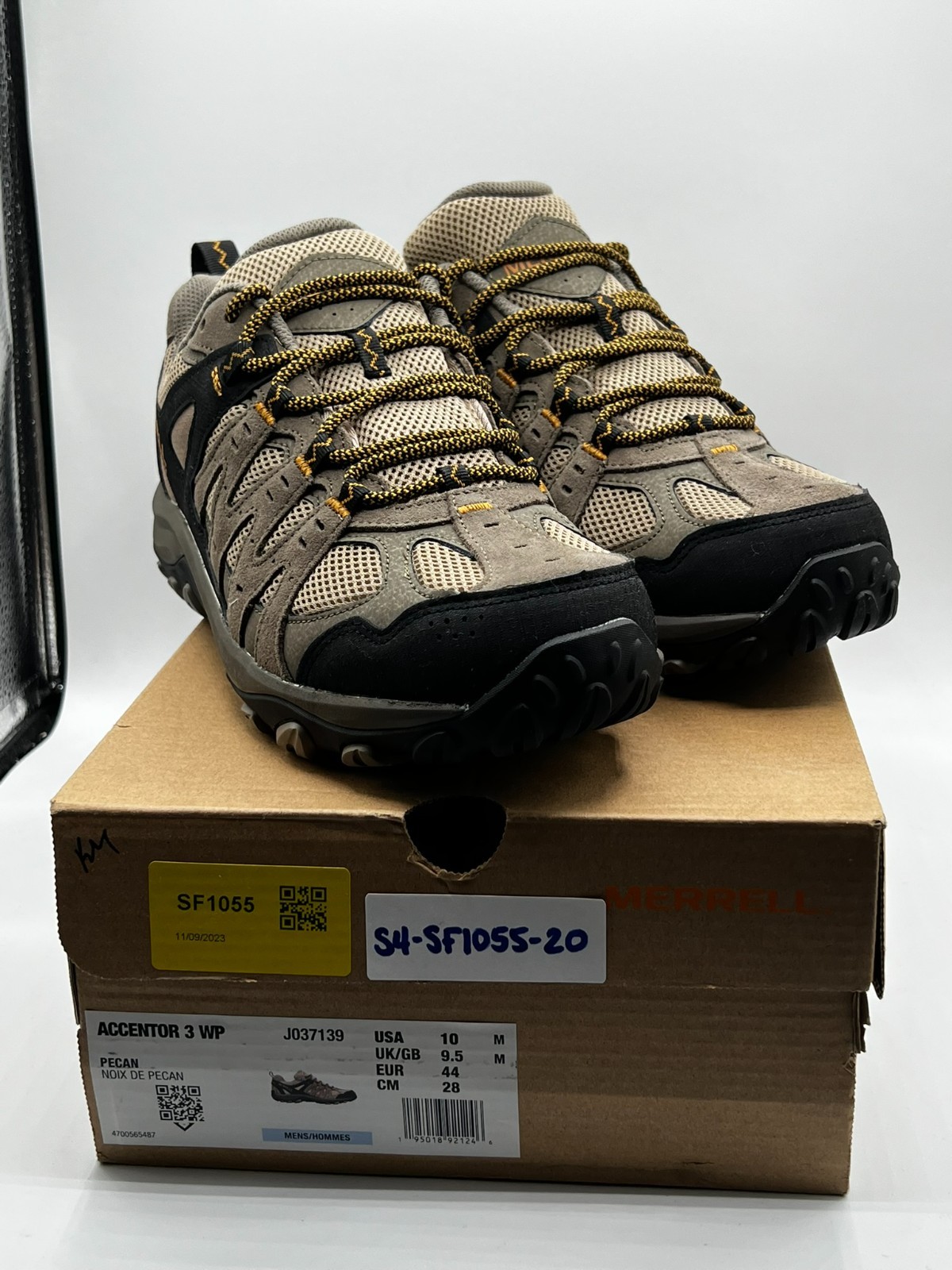 Merrell Accentor 3 Waterproof Mens Size 10 M Pecan Hiking Shoe J037139 NEW