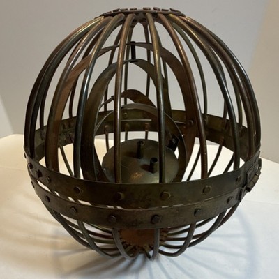 Nautical brass ship lamp with 4 internal rotating rings 