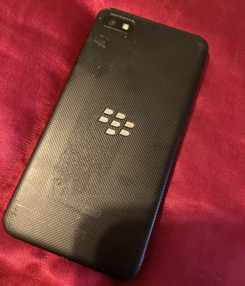 ORIGINAL BLACKBERRY Z10 Unlocked 4G 16GB Memory , OS 10 GSM STL100-3 Cellphone EUR 53,02 - FR