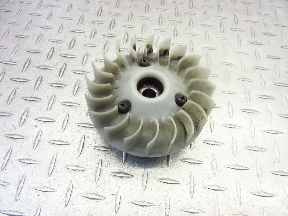 2004 04-09 Yamaha Vino 125 YJ125 маховик маховик вентилятор оригинальный - Изображение 4 из 4