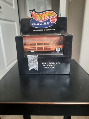 Hot Wheels 1959 Cadillac Eldorado Woodie – Cool Collectible 2000, Carte Un Peu Usée Mais Blister Fermé !
