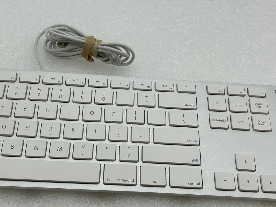 Matias FK318S Extended Aluminum USB Keyboard | 2x USB ports | Free Shipping - Image 3 of 4