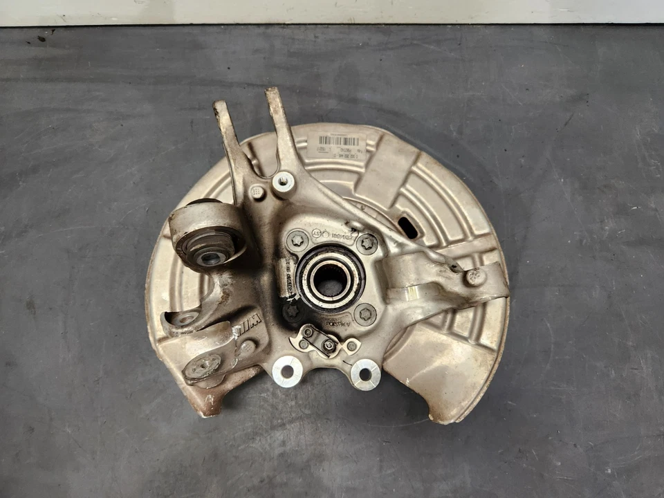 ✅ Conjunto de nudillo de eje de rueda de conductor trasero 15-20 OEM BMW F80 F82 F83 M4 * Foto 4 de 4