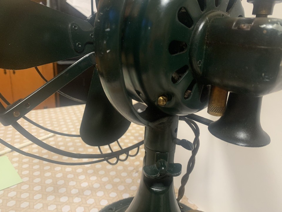 VINTAGE GENERAL ELECTRIC G Ev Oscillating Fan 12" Blade Great Working