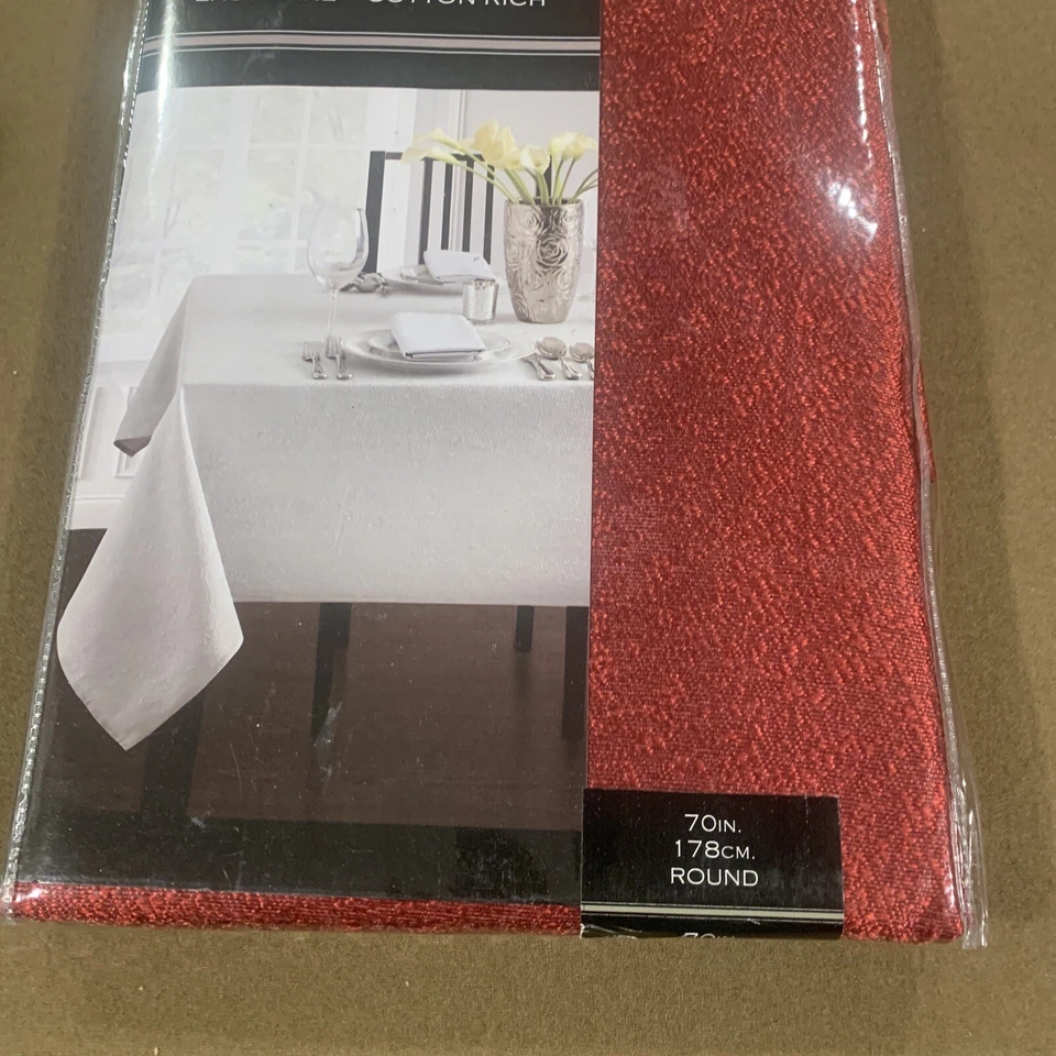 Sandstone Jacquard Neo Red Holiday Tablecloth 70 Inches Round - Image 3 of 4