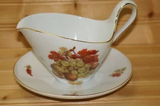 Heinrich Fruits & Nuts Gravy Boat or Sauce Bowl with Underplate, 7 1/4"
