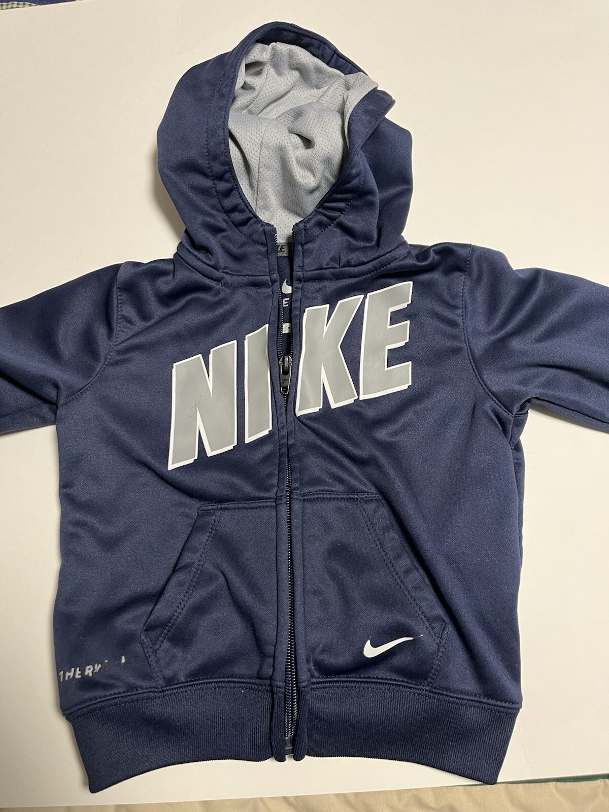 SACAI X NIKE Giacca Nike 24 mesi ha qualche sbucciatura di piccole lettere sul fondo non si nota