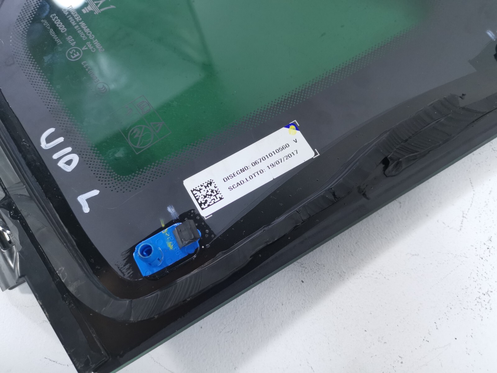 17-20 MASERATI Levante REAR LEFT DRIVER SIDE QUARTER WINDOW GLASS 06701010560