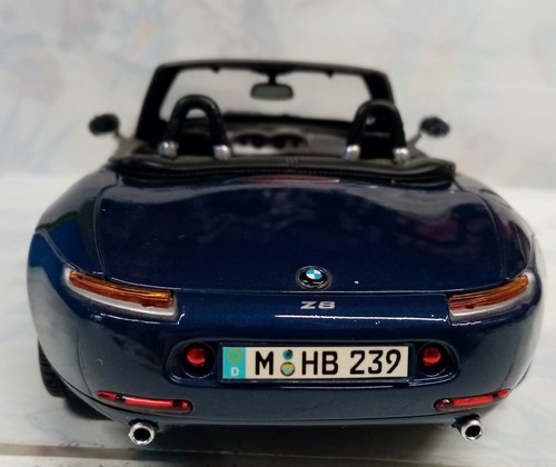 MAISTO 1/18 BMW Z8 BLUE - Imagen 3 de 5