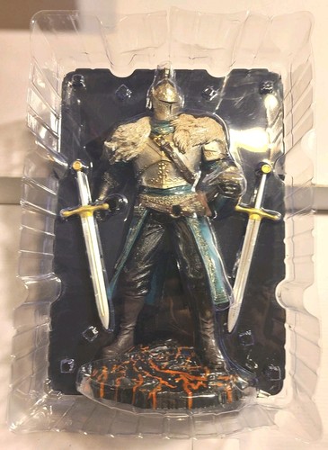 NEW Dark Souls 2 II Collectible 12" Tall Figure KNIGHT Warrior Statue with stand