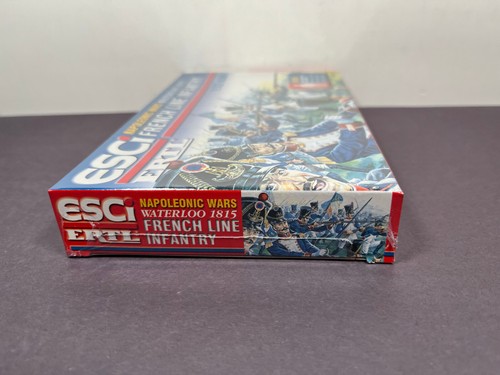 Esci Ertl FRENCH LINE INFANTRY Napoleonic Wars P227 1:72 Scale Figure Model Kit - Picture 4 of 6