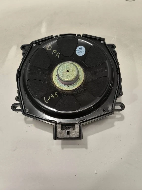 BMW X5 E70 2012 Subwoofer speaker 430407861621 MUI6195 - Image 2 of 4