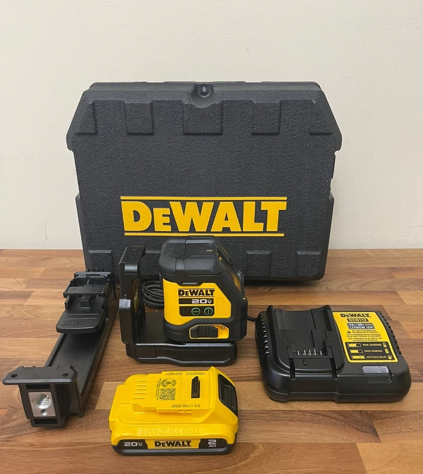 DeWalt DCLE34021D1 20V ATOMIC Max Kit Láser Inalámbrico Línea Cruzada de Haz Verde, 2Ah Foto 4 de 4