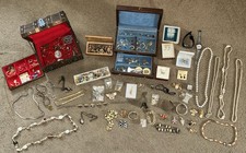 HUGE VINTAGE Estate Costume Jewelry Lot w/ Gold Plated Pieces Etc Many Wearable