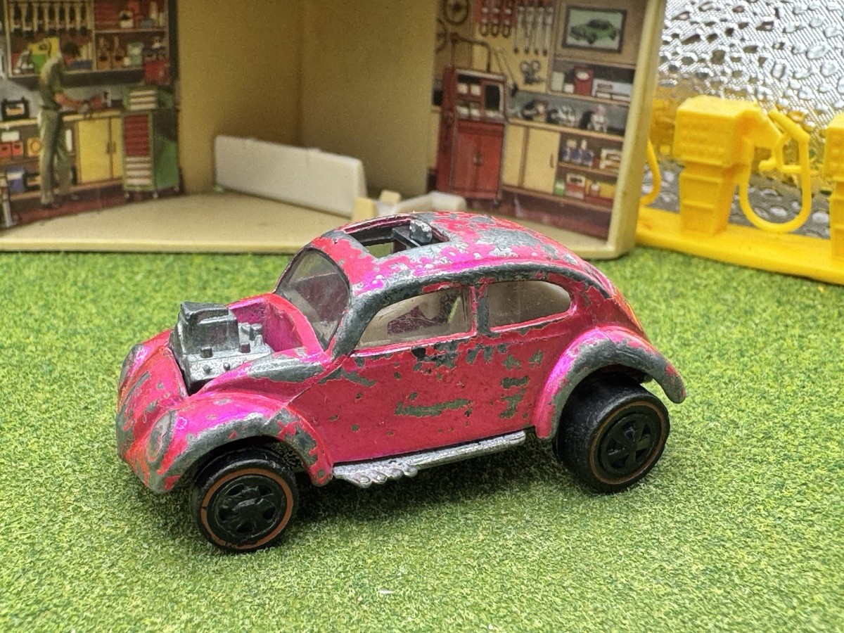 1968 Hot Wheels Redline Custom Volkswagen Hot Pink White Int
