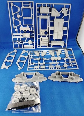 Sci Fi Terrain - Multi Track Sci Fi Transport Kit.