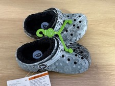 Crocs Kids Size 9c Grey Insulated