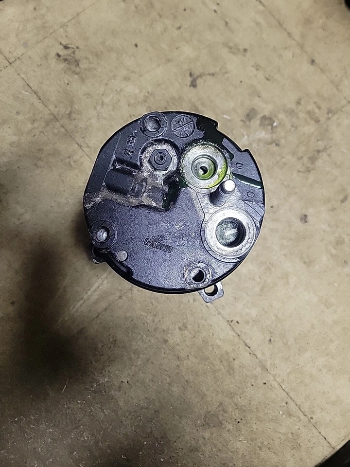 AC Compressor  3.8L ID: 89018865 Fits 1996-1999 Buick LeSabre OEM 1520195 - Image 2 of 4