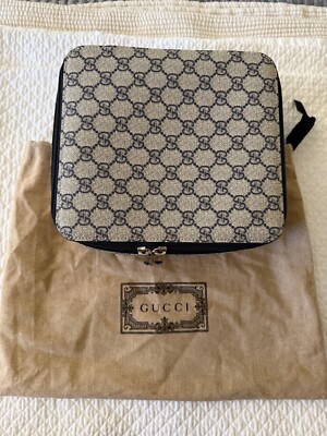 GUCCI MEDIUM SUPREME NAVY & BEIGE PACKING CUBE COSMETIC TRAVEL BAG ITALY