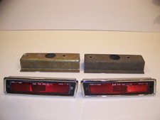 1970 71 Chrysler Newport New Yorker 300 Red Cornering Lights Oem 3403500 3403501 1970 71 Chrysler Newport New Yorker 300 Red Cornering Lights Oem 3403500 3403501