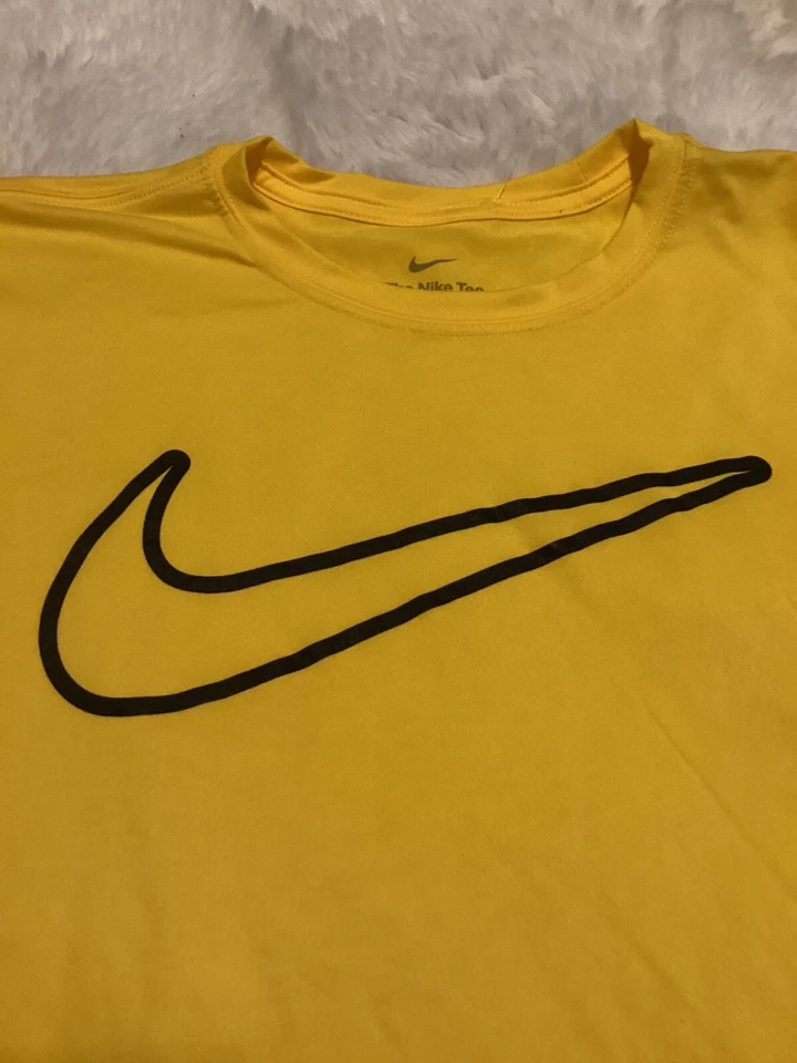 Camiseta Nike Legend Hombre Manga Corta Negra Swoosh m21418 Foto 3 de 4