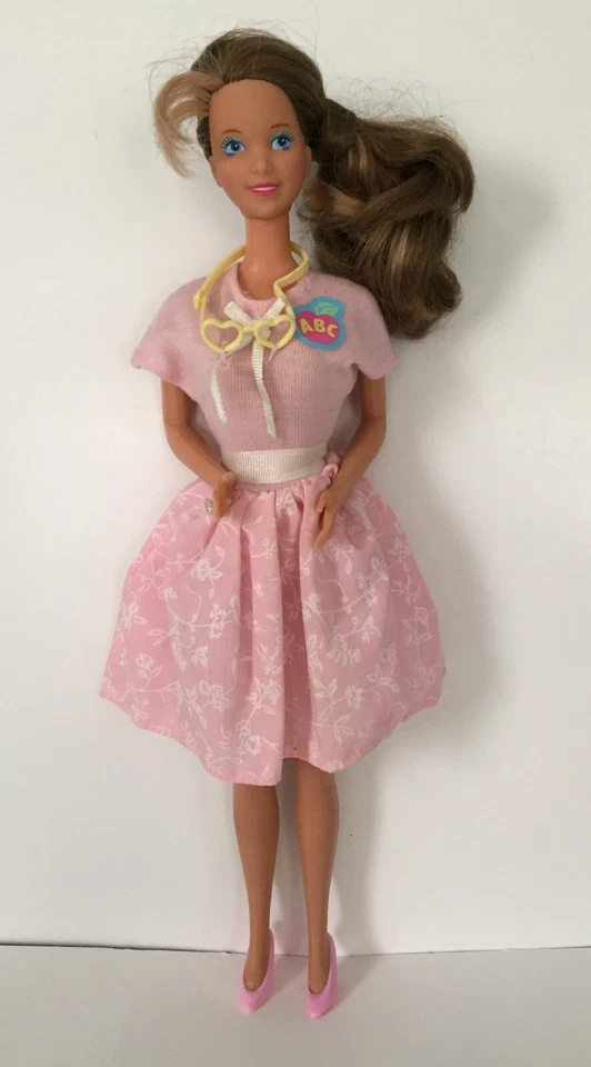 1988 Heart Family Schooltime Fun Teacher Mom Barbie Doll Mattel #3281 - Image 2 of 4