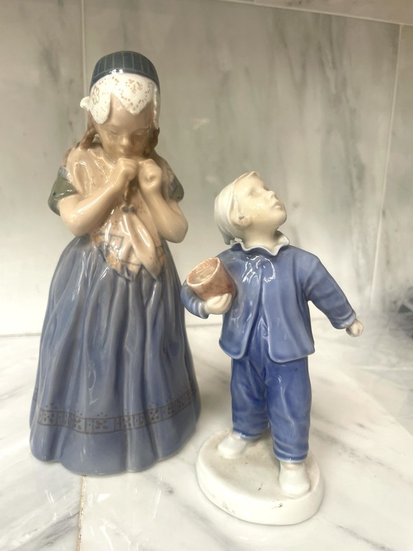 Royal Copenhagen Porcelain 2-Piece Boy & Girl Figurine Set Blue/White