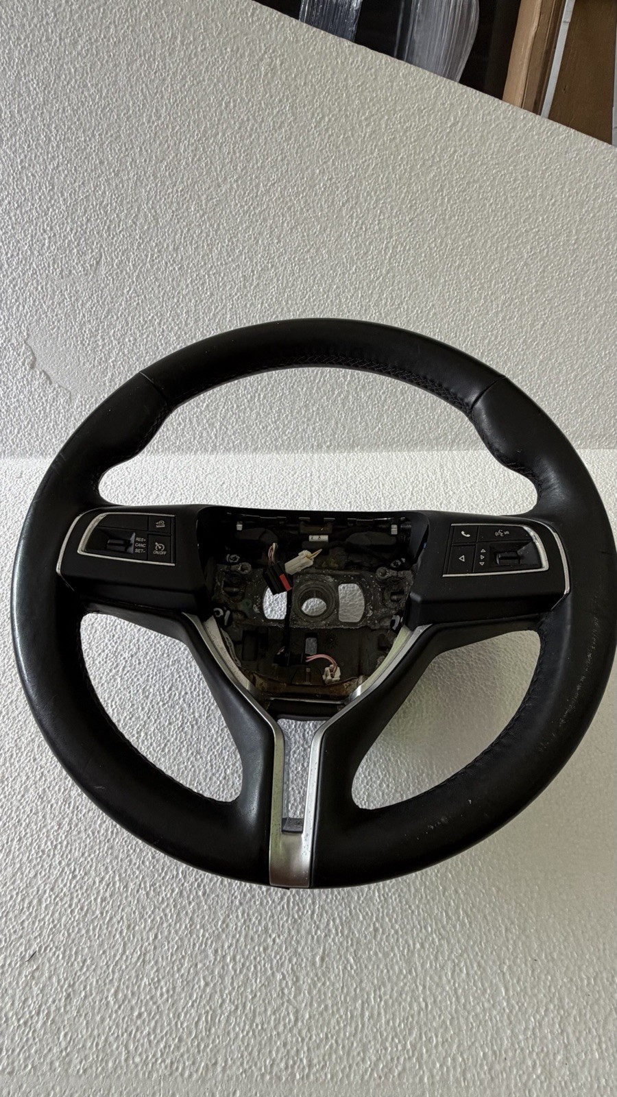 Maserati Ghibli S Q4 2014-2020 Steering wheel