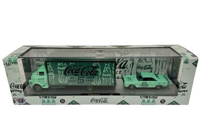 M2 Machines Coca Cola Chase Green Wheels 1958 Dodge COE Hauler