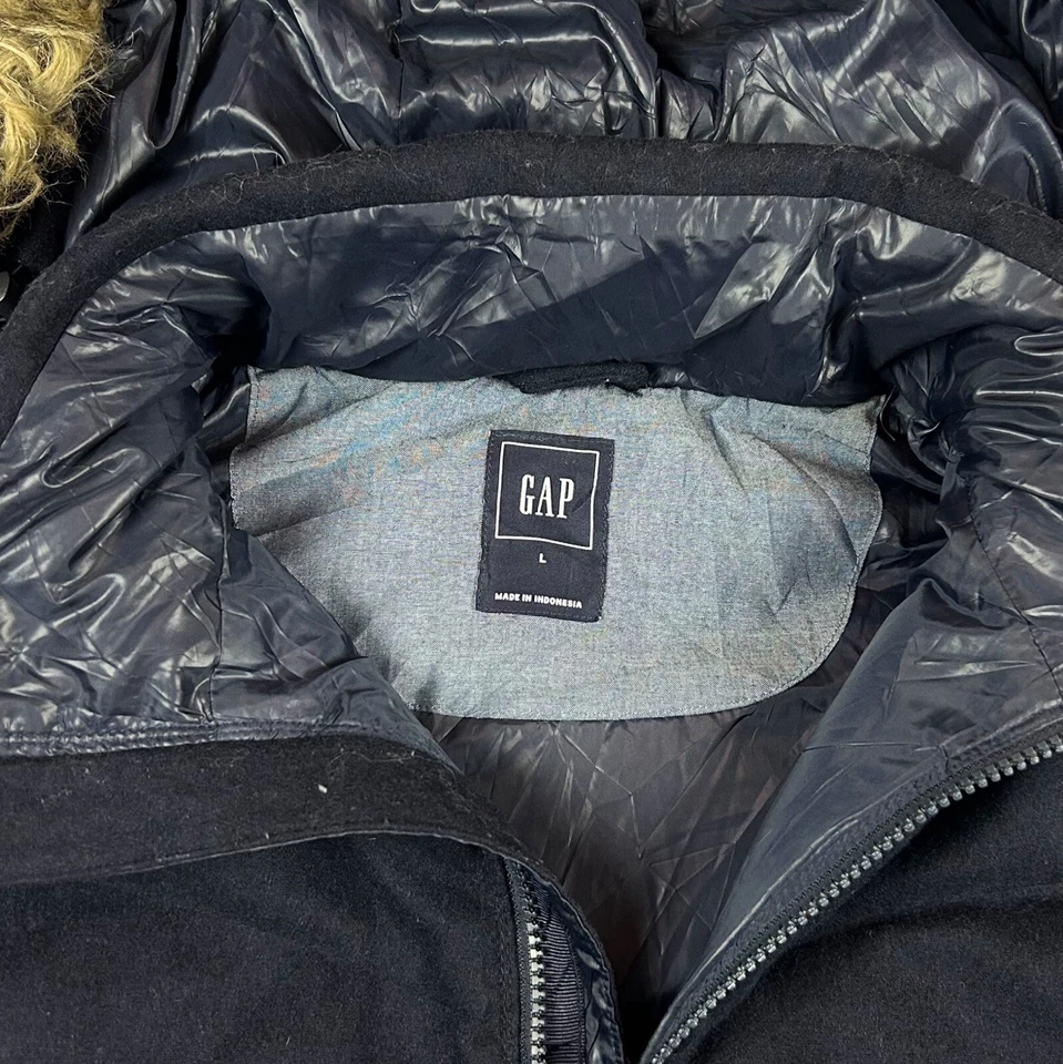 GAP Puffer Gilet Vest Wool Blend Primaloft  Navy Large - Image 4 of 4