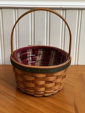 Longaberger 2005 Holiday Helper Basket With H...