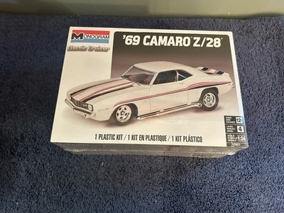Revell Monogram Classic Cruiser 1969 Camaro Z/28 1:24 Scale Model Car Kit