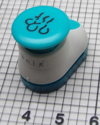 Tonic Studios Party Balloons Border Edge Boot Paper Punch