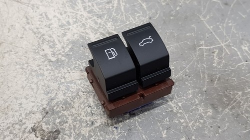 Schalter Öffner Tankdeckel Heckklappe VW 35 CC 2.0 TDI Bluemotion Technology DSG
