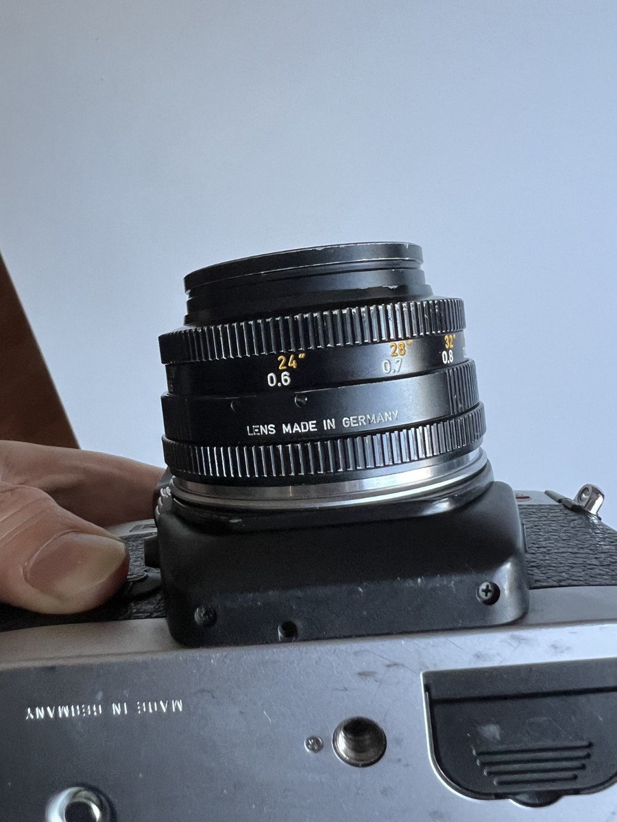 Leica R7 + Summicron-R 50mm f/2 + Lens Hood + Original Leather