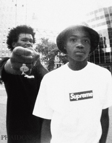 Supreme by  Supreme - 9781838660314
