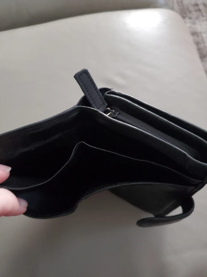 Tony Perotti 黑色意大利皮革钱包式卡盒硬币 ID 女式男式 — 第 4/4 张图片