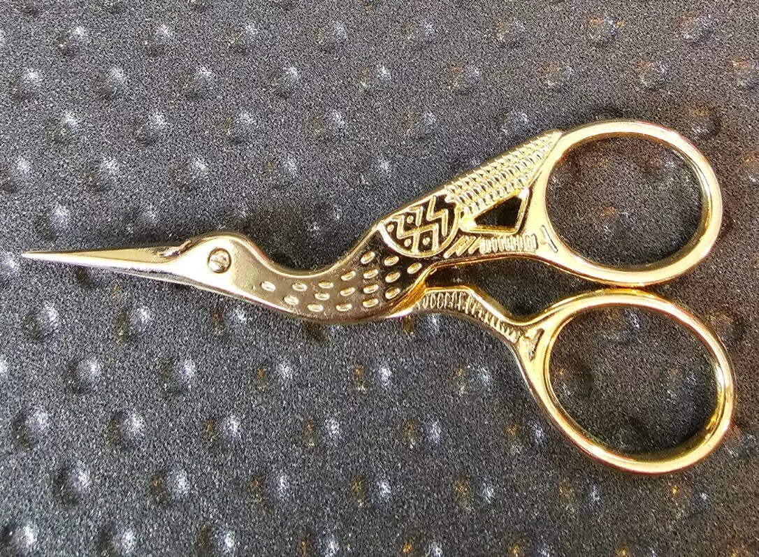 Metal Gold Tone Heron Pelican Roadrunner Bird Scissors SMALL Sharp Point  3.5