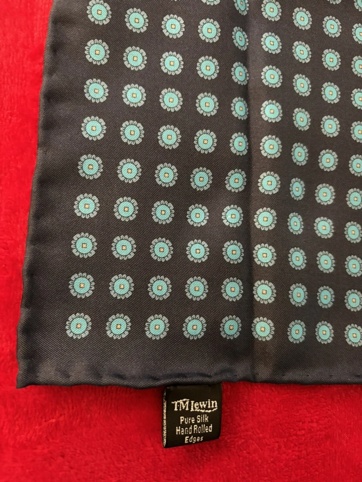 T.M. Lewin Navy 13" Pure Silk Pocket Square w/ Sky Florets Hand-rolled Edges EUC - Image 2 of 4