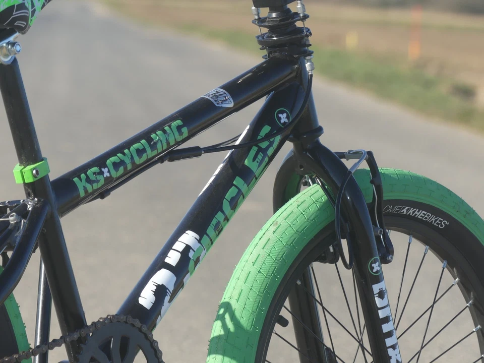 BMX FAHRRAD SCHWARZ GRÜN 20 ZOLL KS CYCLING - Bild 3 von 4