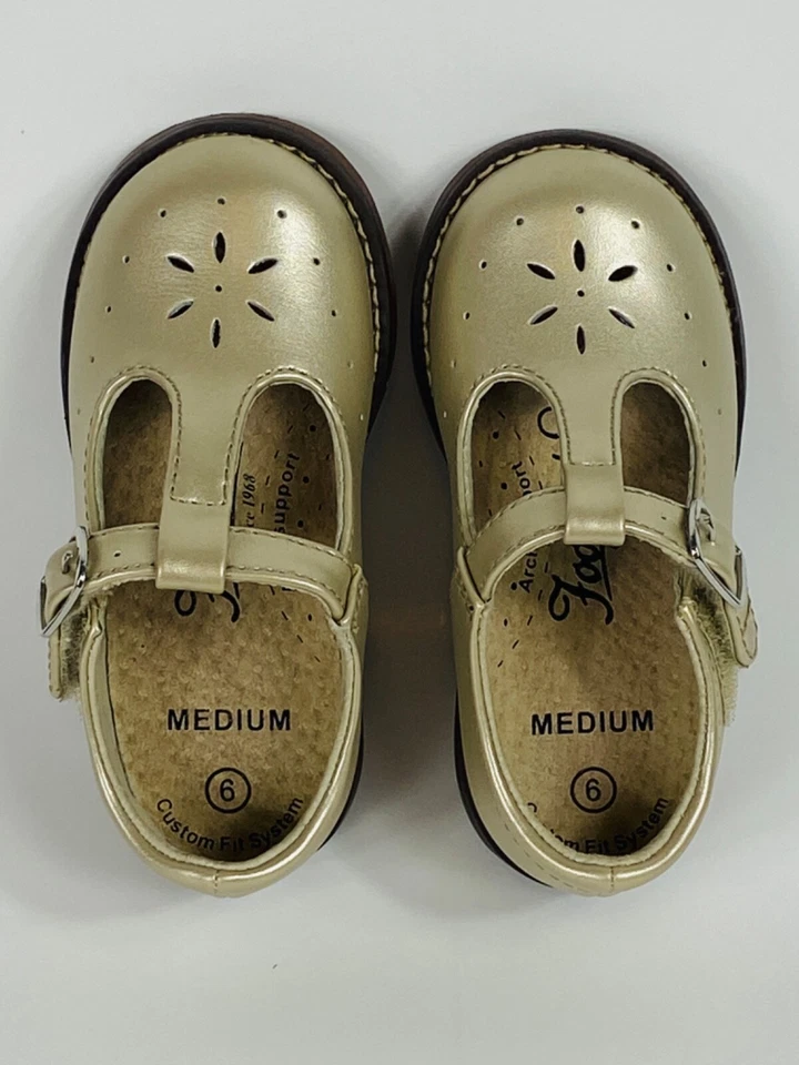 NEW Footmates Toddler Girls Sherry Mary Jane Pearl Pearlized Gold Metallic 6 Med - Image 4 of 4