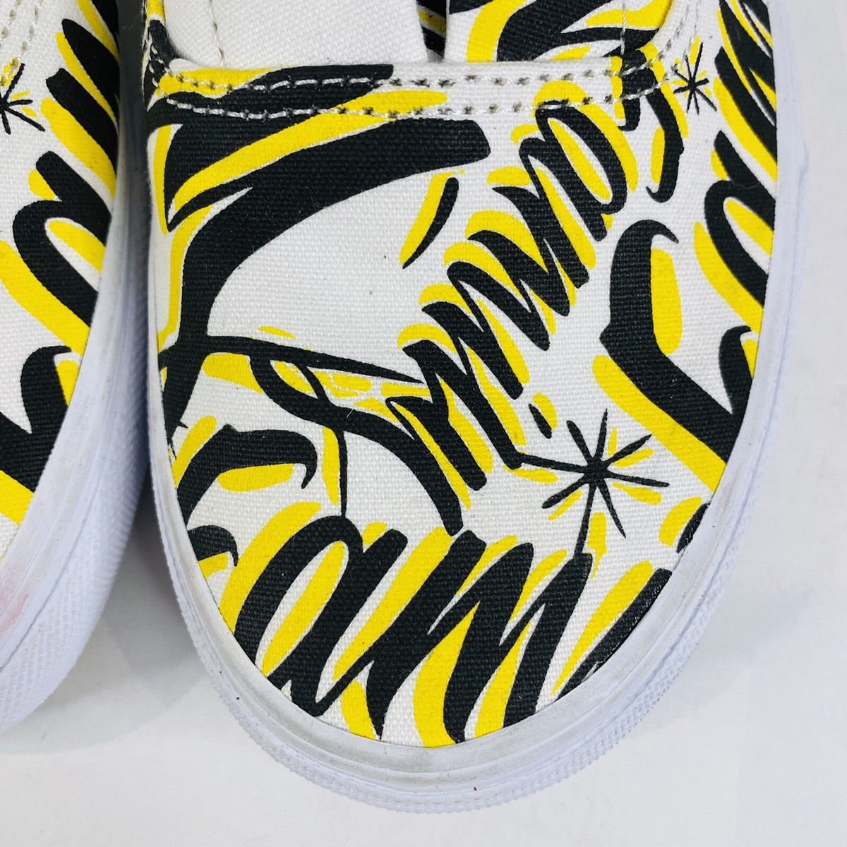 Vans Family Era Limited Edition Low Top UNISEX Sneakers Men\'s 9 Women\'s 10.5 Vans Family Era Limited Edition Low Top Sneakers Men main image 2
