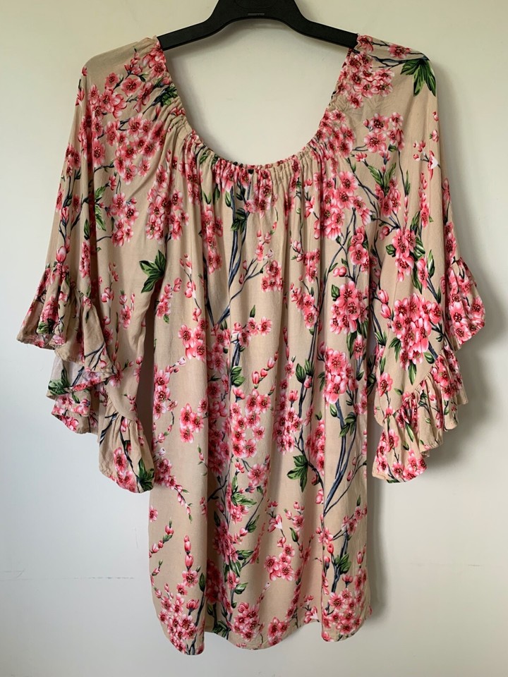 CHRISSY MAC SIZE L 14 AU OFF THE SHOULDER 3/4 FLUTTER SLEEVE CHERRY BLOSSOM TOP