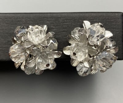 Vendome Vintage Signed Rhinestone Crystal Flower Clip On Earrings 1'' Silvertone