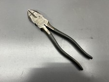 (e) VINTAGE KRAEUTER 1801-8-1/2 LINESMAN PLIERS CUTTERS - MADE IN USA