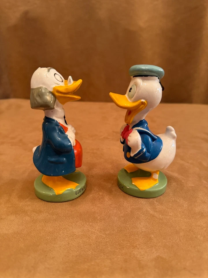 Salero y pimentero vintage 1961 Walt Disney Donald Duck & Ludwig Von Drake WDP Foto 3 de 4