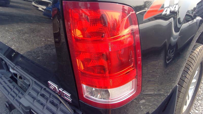 Used Differential Carrier Assembly fits: 2011 Gmc Sierra 1500 pickup Front Axle